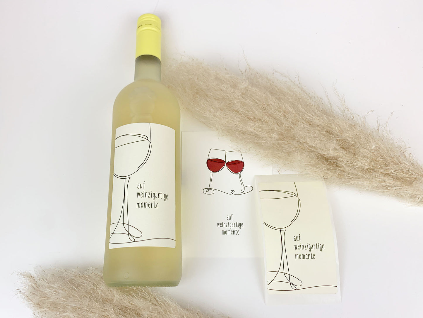 Weinetikett und Postkarte Wein * weinzigartig